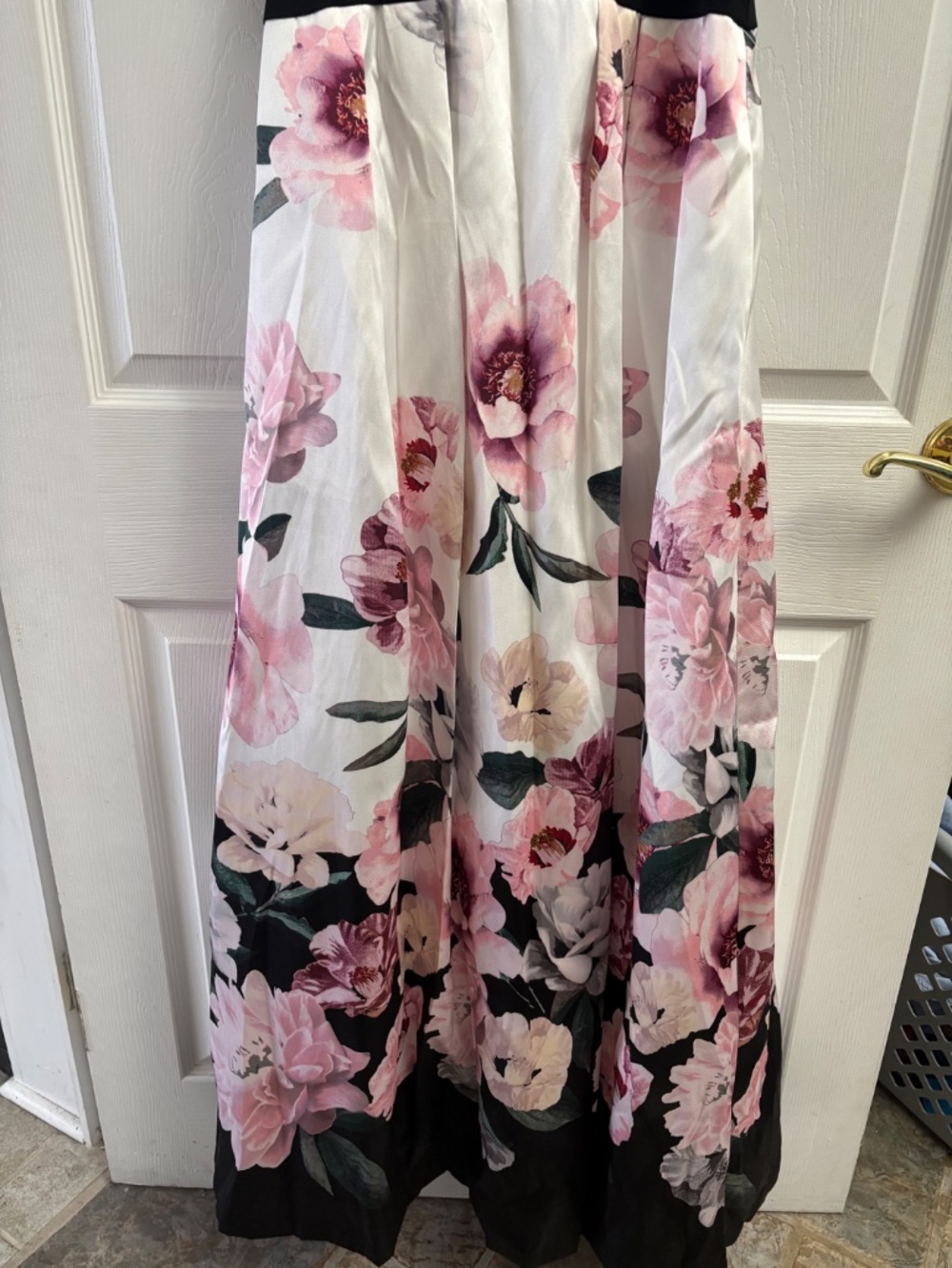 Xscape Women's Black Mesh Floral Print Formal Dress - Picture 3 of 8